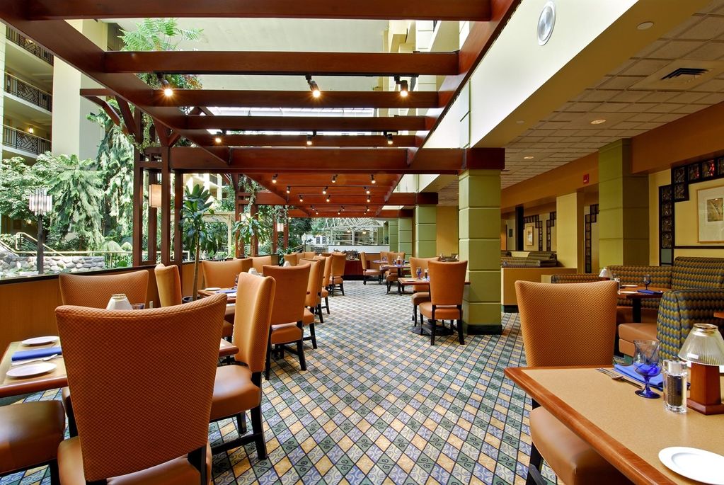 Embassy Suites By Hilton Piscataway Somerset Restaurant photo